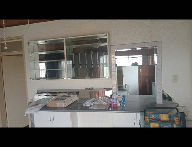 3 BEDROOM HOUSE FOR SALE IN EVANS PARK